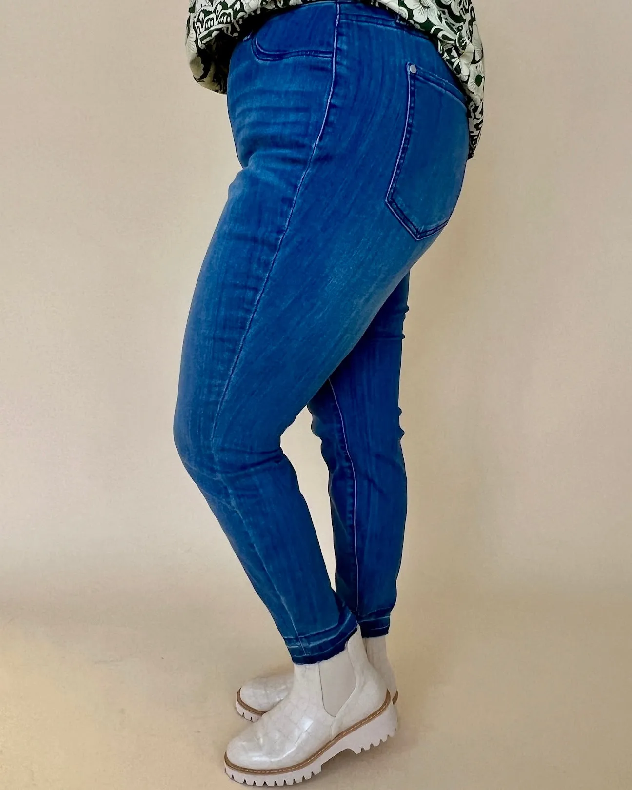 Coming Back Medium Denim Plus High Waist Skinny Jeans
