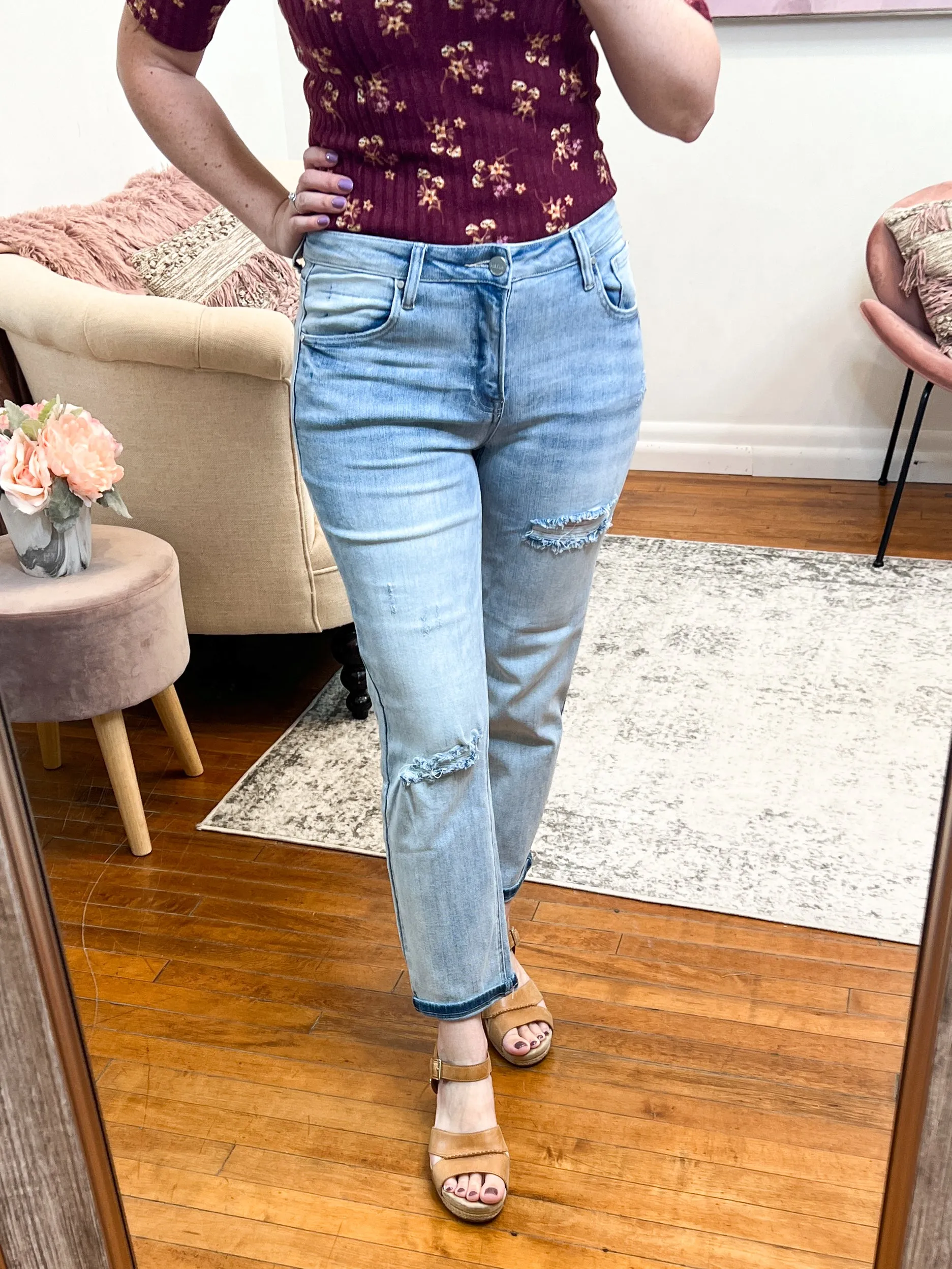 Gabriele Mid Rise Loose Leg Risen Jeans