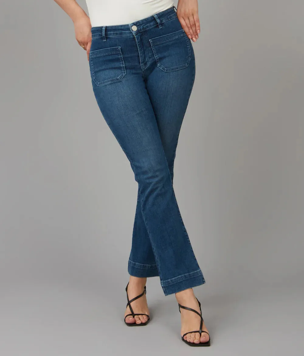 Gene Mid Rise Bootcut Jeans (31")