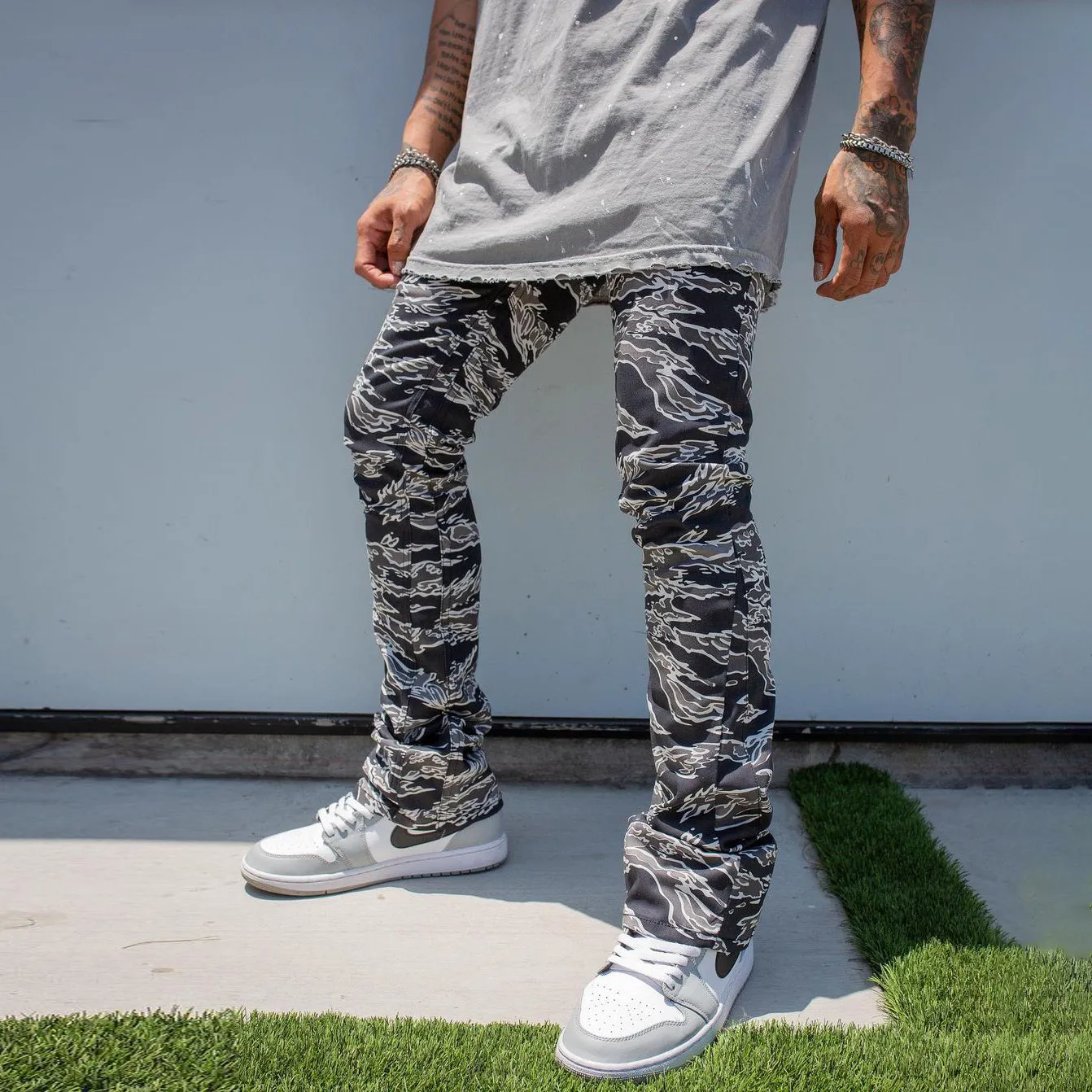 Hip-Hop Punk Trousers With Vintage Texture Print