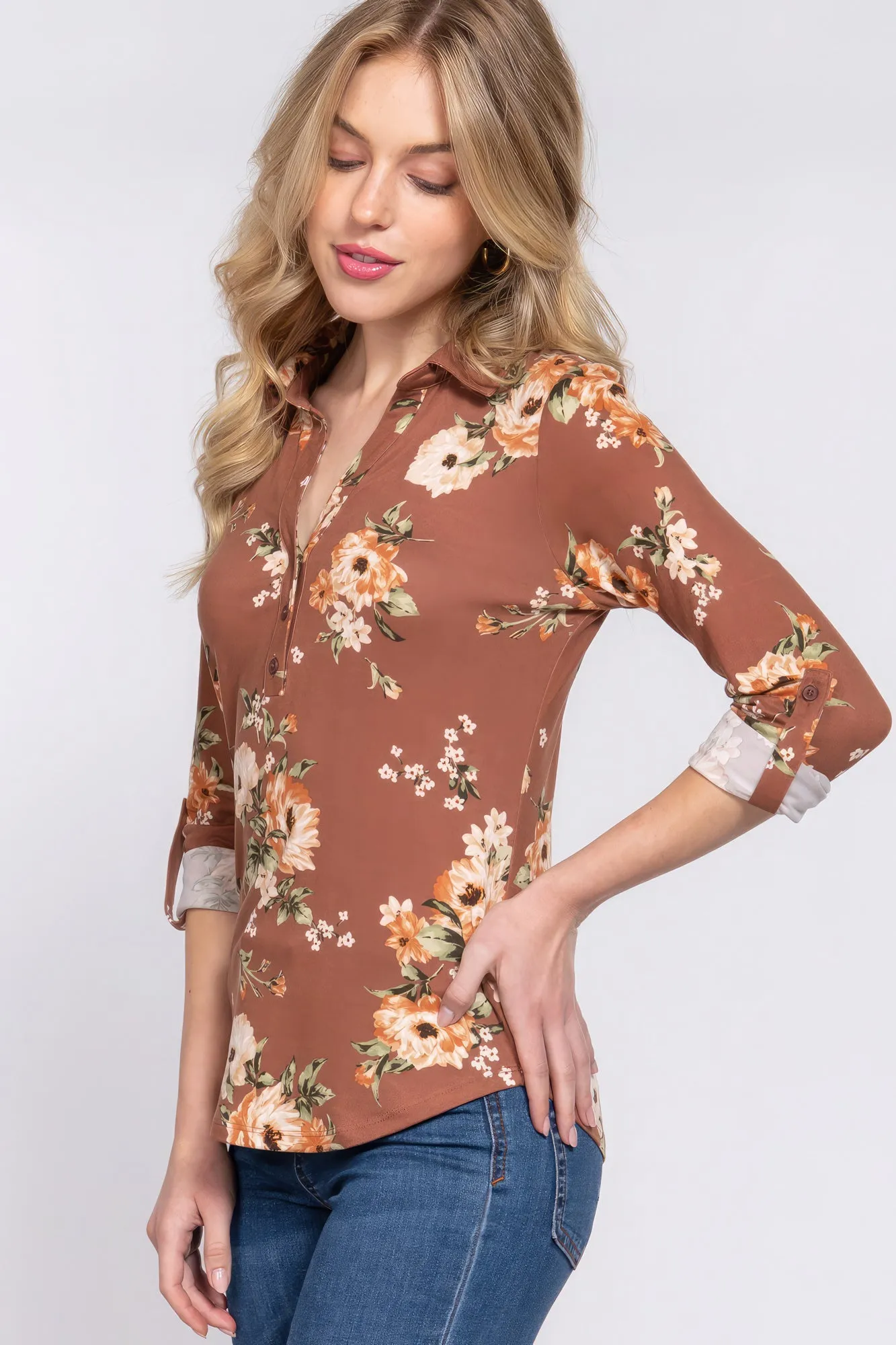 Women's 3/4 Roll Up Slv Notched Print Knit Top